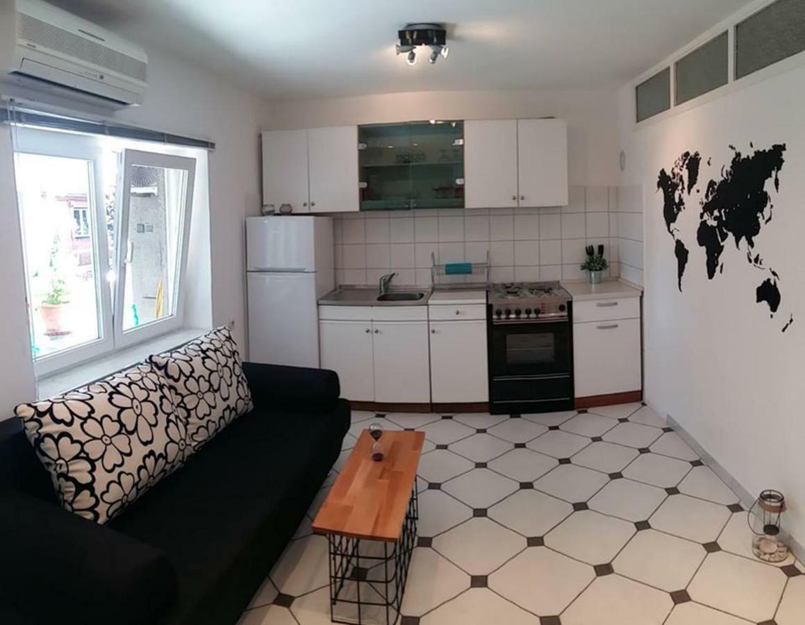 Apartment Melany Senj  Ngoại thất bức ảnh